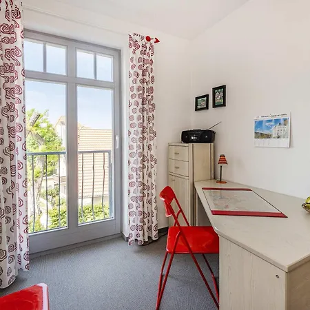 Haus Am Kliff شقة
